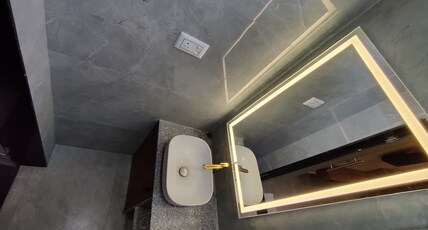 Hotel Shiv Tara Room Type - Premium AC Room