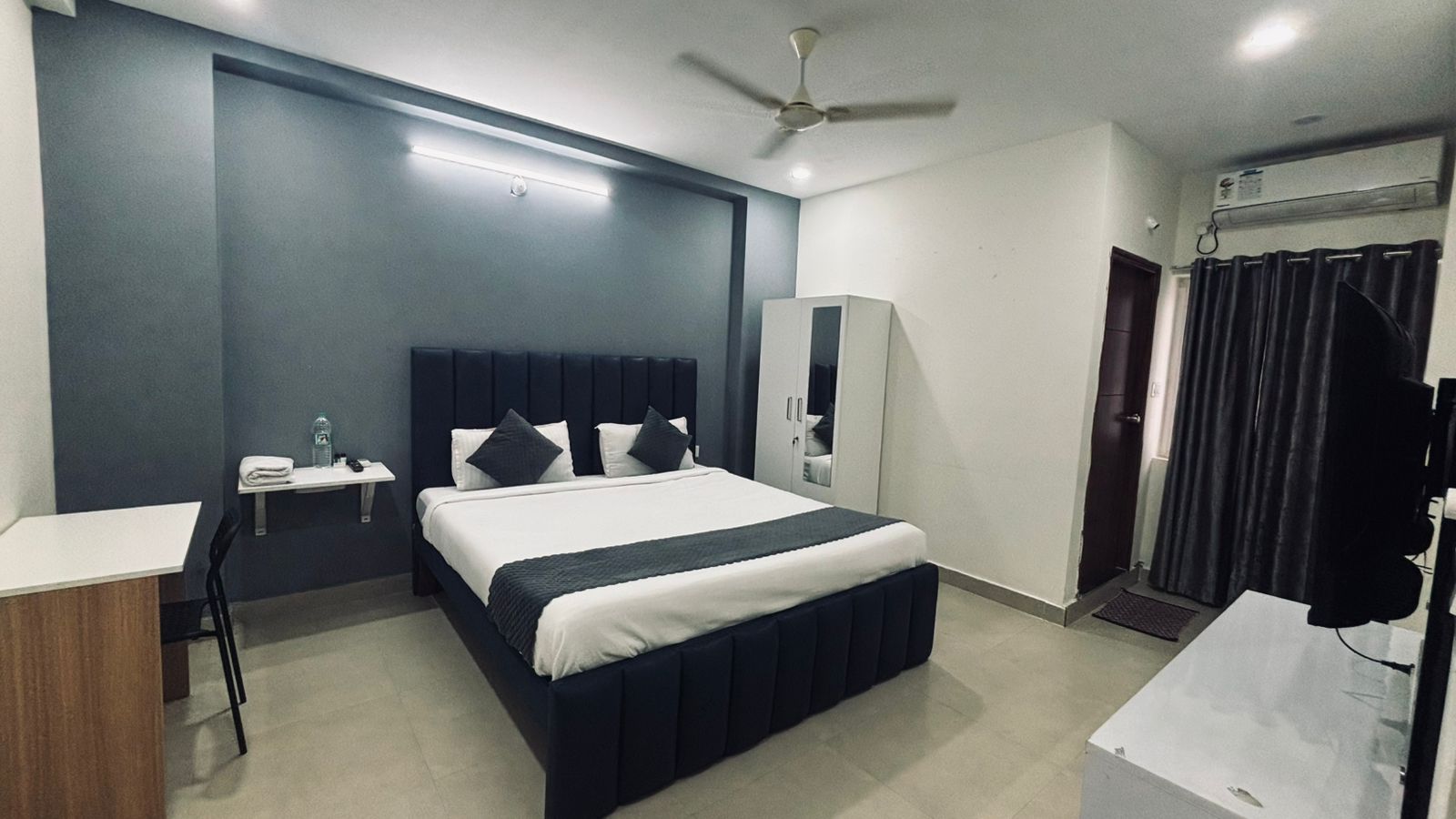 Hotel Maski Suites - Tap to explore photos