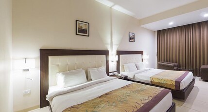 Hotel Lake View Room Type - Deluxe Family Room