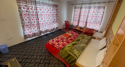Jahangir Cottage Pahalgam Room Type - Comfort Triple Bedroom