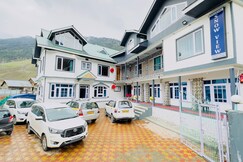 Sonamarg Snow View