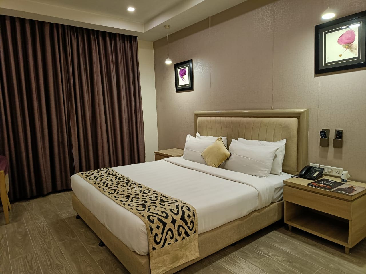 HOTEL PARADISE INN AGRA - Tap to explore photos