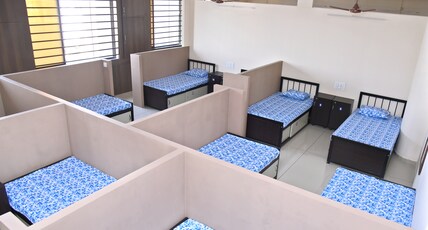 Dwarka Yatri Niwas Room Type - Single Bed Dormitory 1