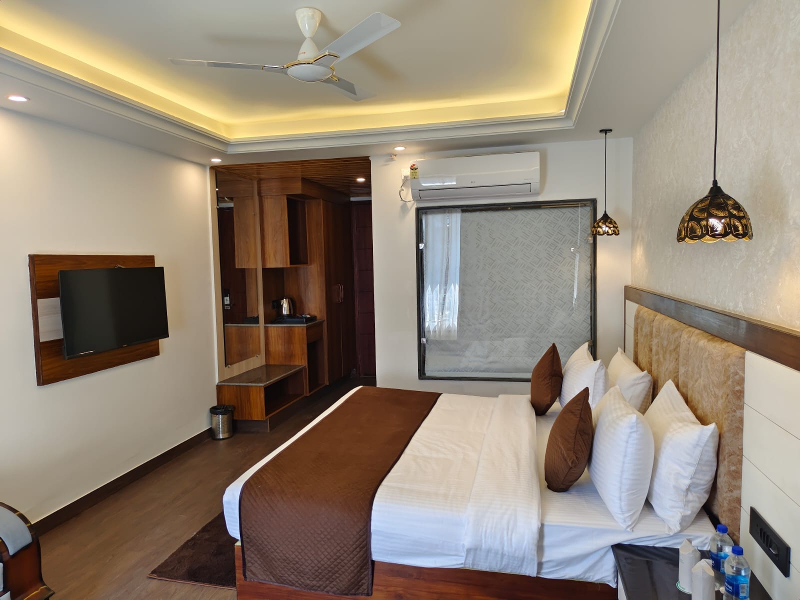 Abhilashi Inn Kasol - Tap to explore photos