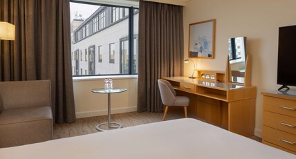 Hilton Dublin Airport Room Type - KING HILTON DELUXE