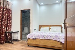 Sagar Niwas Homestay | Near Fortis