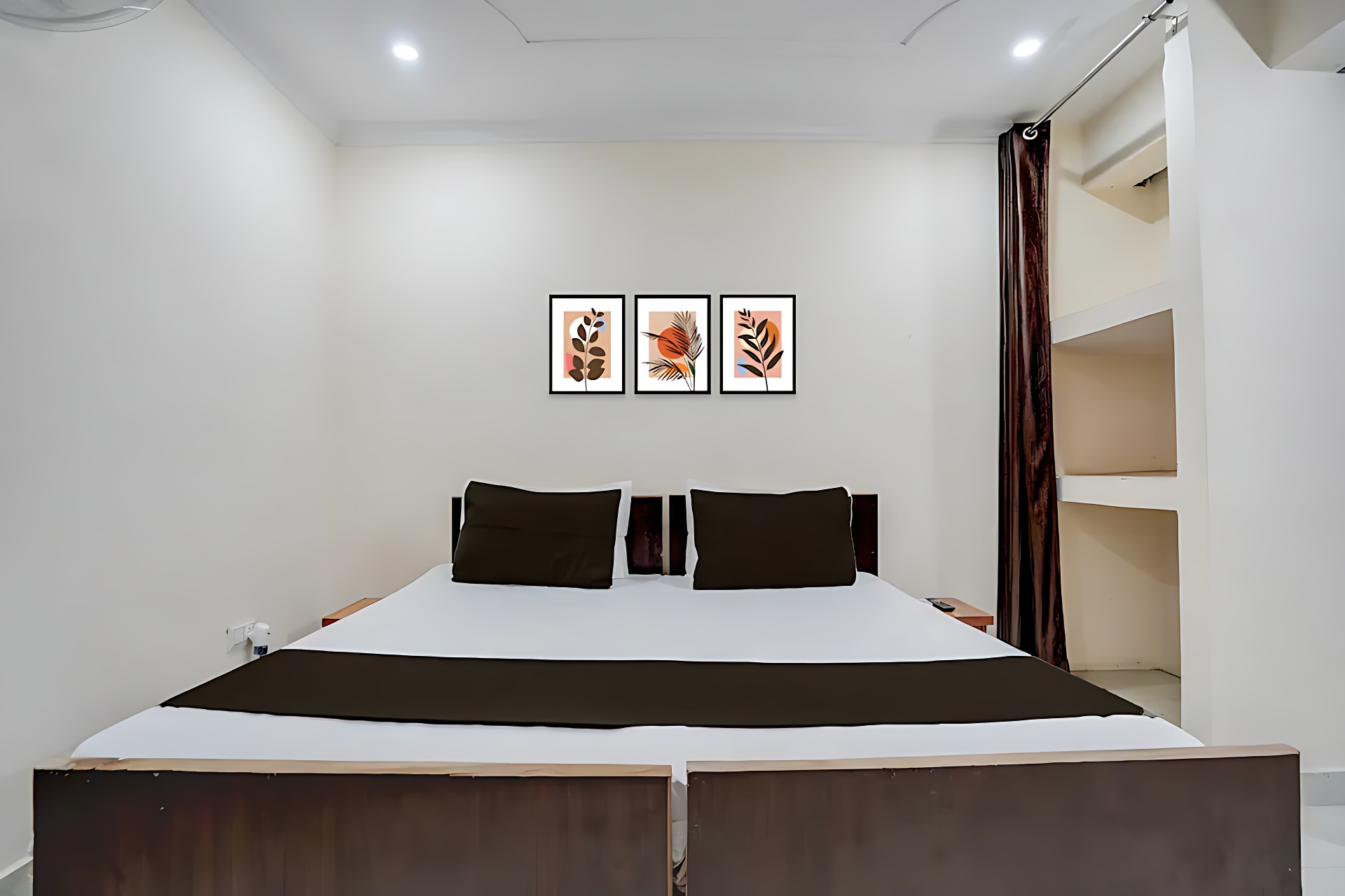Jagdamba Homestay - Tap to explore photos
