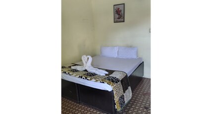 3 Season Home Stay Room Type - Couple Room