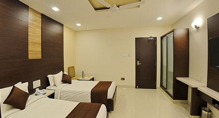 Kuber Inn Elite T Nagar Burkit Road Opp Bus T Nagar Bus Stand Room Type - Deluxe