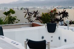 Premium Condominium Near Ganges with Hill View