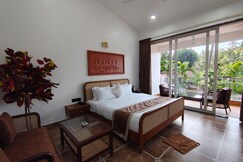 Shrikrishna Luxury 4BHK Villa with Private Pool and Bathtub