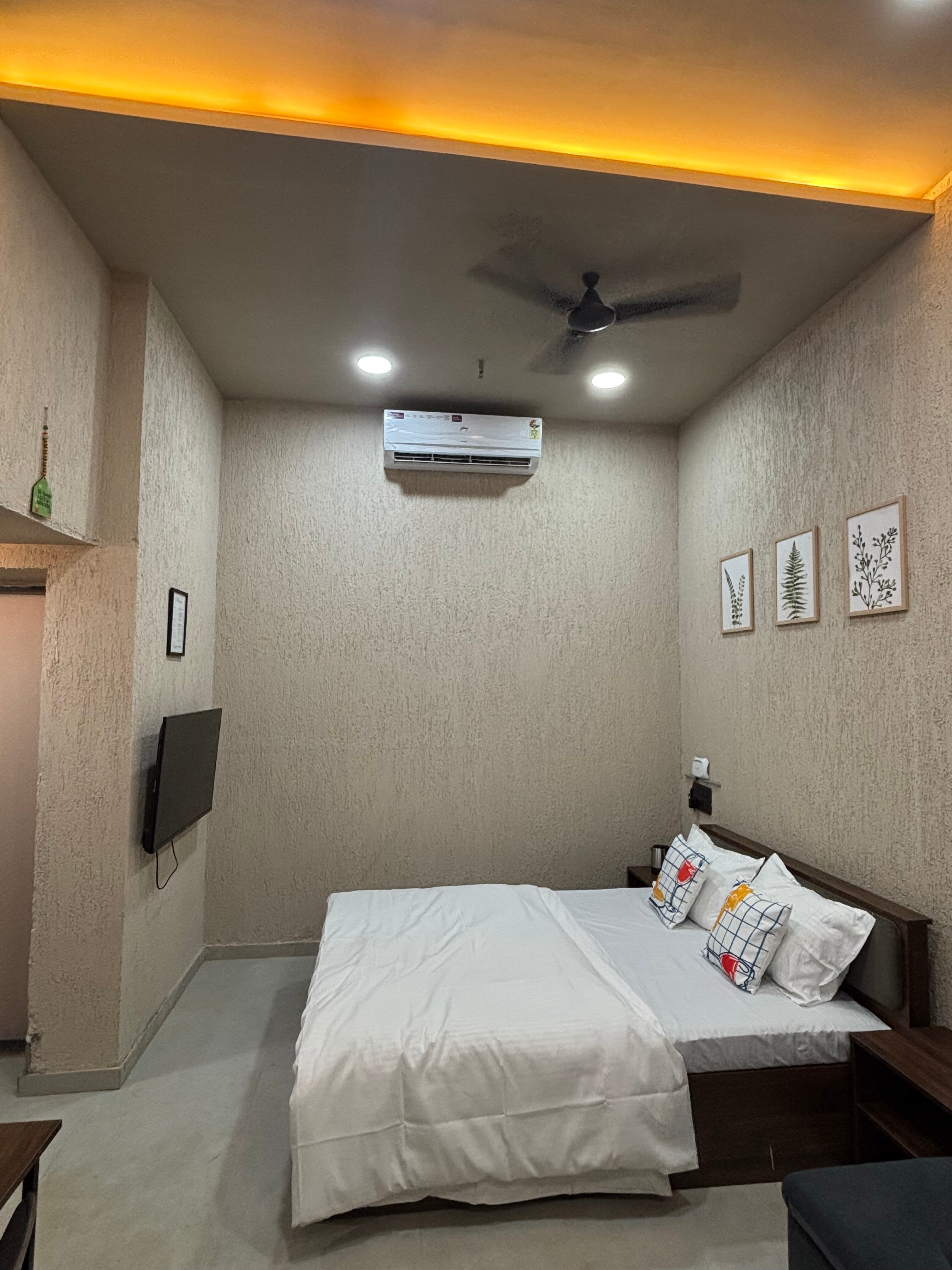 The Inaari Living | Cozy Studio Apartments in Thane - Tap to explore photos