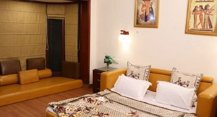 Bekunth Homestay Room Type - Deluxe AC garden View room