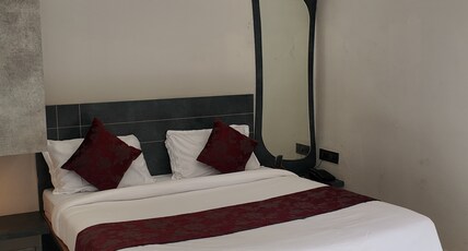 Shiv Farm Room Type - Deluxe Room