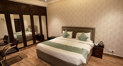Tivoli Bijwasan Room Type - Deluxe Room with King Bed
