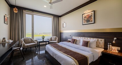 Hotel Highway Prince Room Type - Executive Room