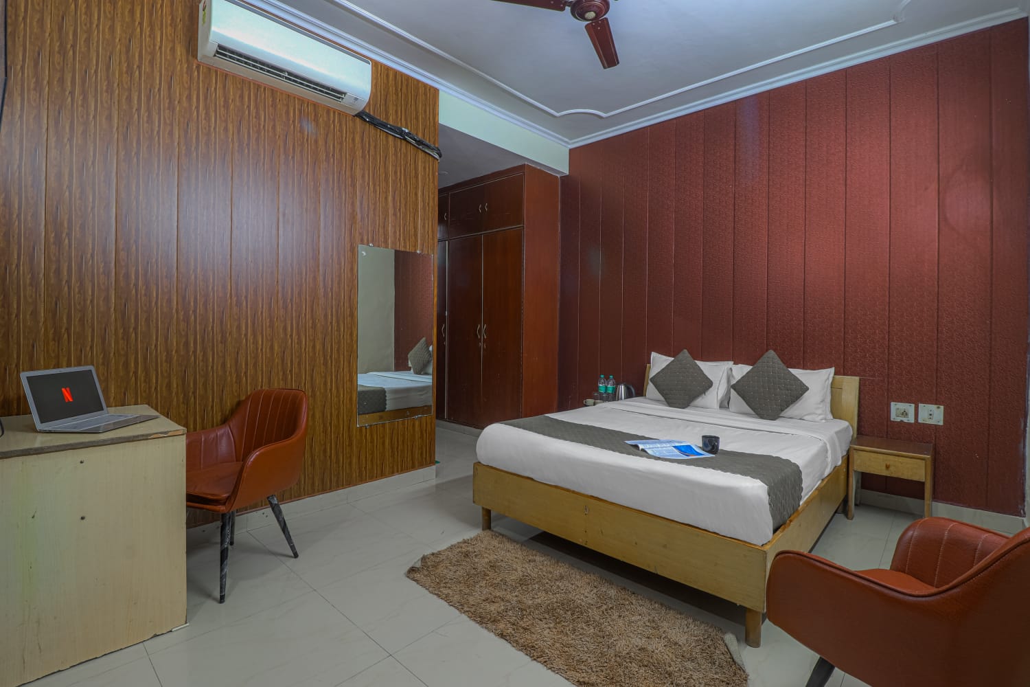 Hotel AP International Near Medanta Hospital - Tap to explore photos