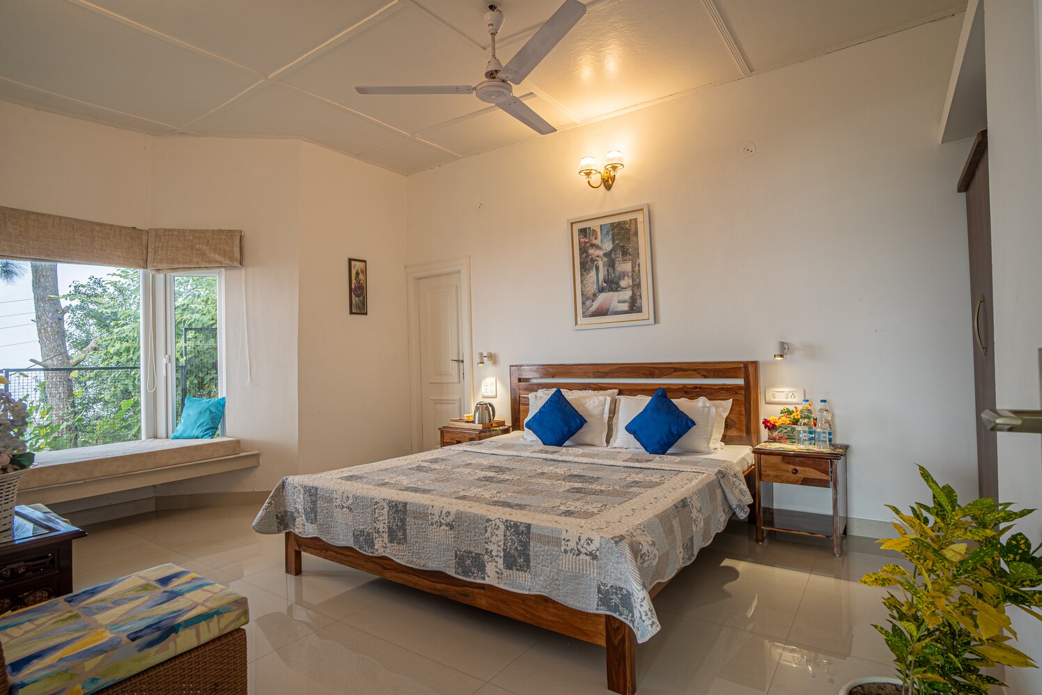 Mystic Pines 4 BHK Villa Kasauli - Tap to explore photos