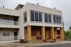 Kamla Devi Farms And Resort