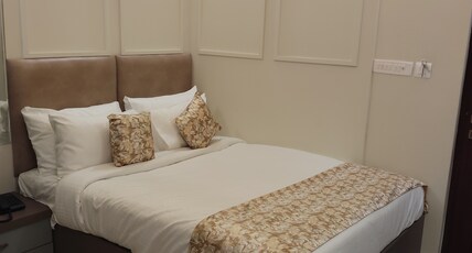 Ambassador Villa - An Experiential Stay Room Type - Standard Queen Room