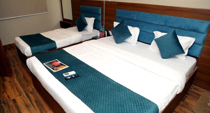 JMC Hotel Safar Inn, Mhow Room Type - Family Triple Bed Room