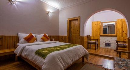  KASAR RAINBOW YOGA RETREAT (100 METER AWAY FROM KASAR DEVI TEMPLE) Room Type - Executive suites - Monal