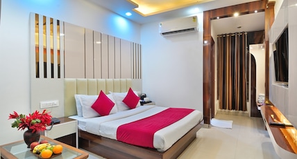 Hotel Star Villa- 1 Minute from NDLS Station Room Type - Executive Deluxe Room Hotel Star Villa- 1 Minute from NDLS Station Room Type - Executive Deluxe Room