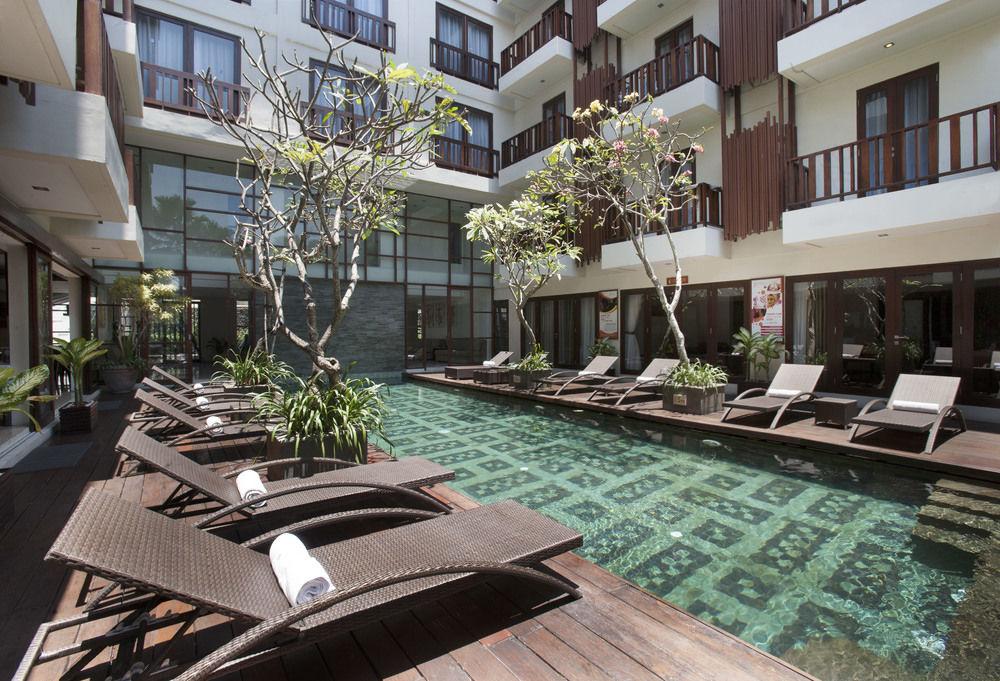 d'primahotel Seminyak - Tap to explore photos