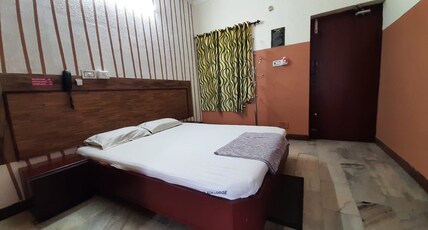 Hotel Noble Plaza and Lodge Room Type - Ordinary non AC Room