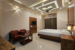 Dew River Castle | Lake View Stay Aluva