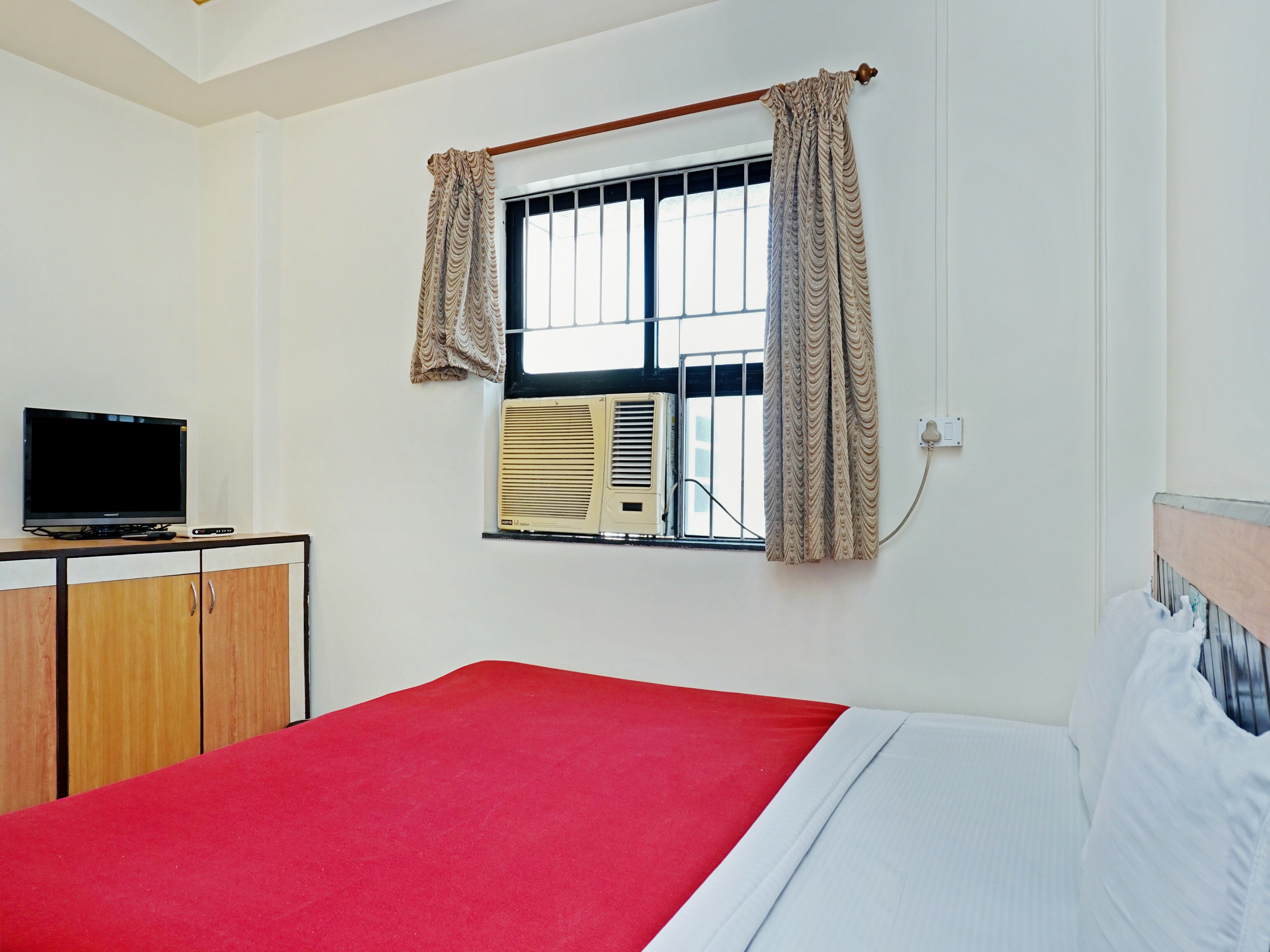 HOTEL CITI PRIDE - Tap to explore photos