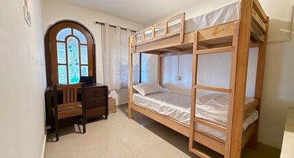 Hostyard Kodai Room Type - 10 Bed mixed Dorm
