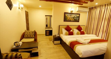 Hotel Readers Inn Room Type - Deluxe Double Room