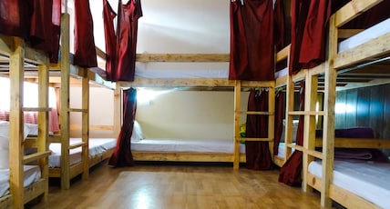 La Vaca India Hostel Manali | Rooms & Dorms Room Type - Mixed Dorm | 1 Bed in 10 Bed Dormitory Room | Attached Washroom La Vaca India Hostel Manali | Rooms & Dorms Room Type - Mixed Dorm | 1 Bed in 10 Bed Dormitory Room | Attached Washroom