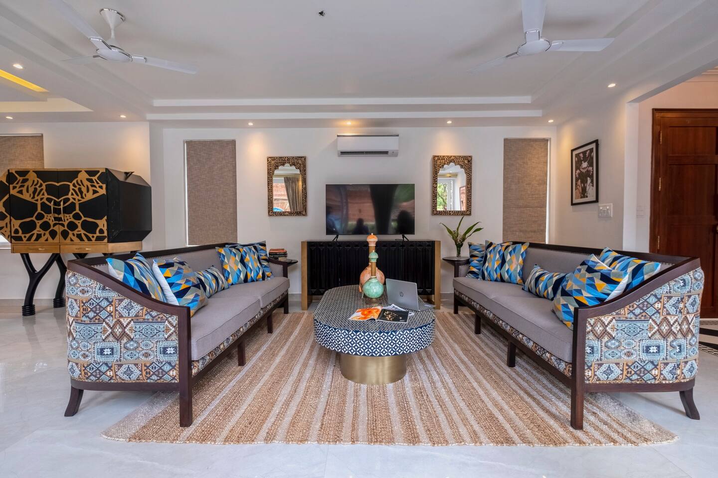 Luxurious 4bhk Villa in Assagao Amanassa 2 - Tap to explore photos