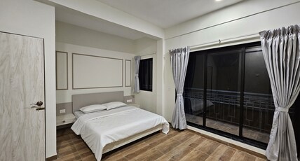 Coastal Paradise Room Type - Suite room with balcony
