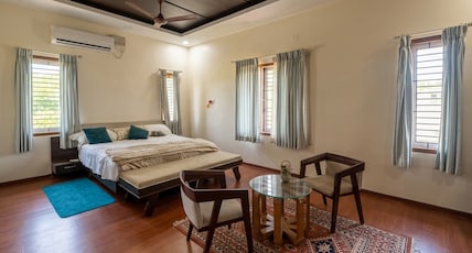 Grand Villa - Cosy Room in a Villa Room Type - Deluxe Room with balcony