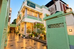 Address of THE JAIS BOUTIQUE HOTEL {70 METERS FROM  ASSI GHAT)