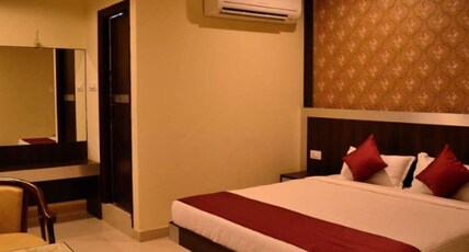 Olympia Inn Room Type - Deluxe Double Room