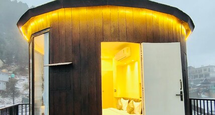 WOW STAYZ2 Ashoka Grand Room Type - Himalayan Cabana