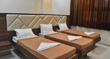 S R Cloud Comforts Room Type - Triple Bed AC Room S R Cloud Comforts Room Type - Triple Bed AC Room
