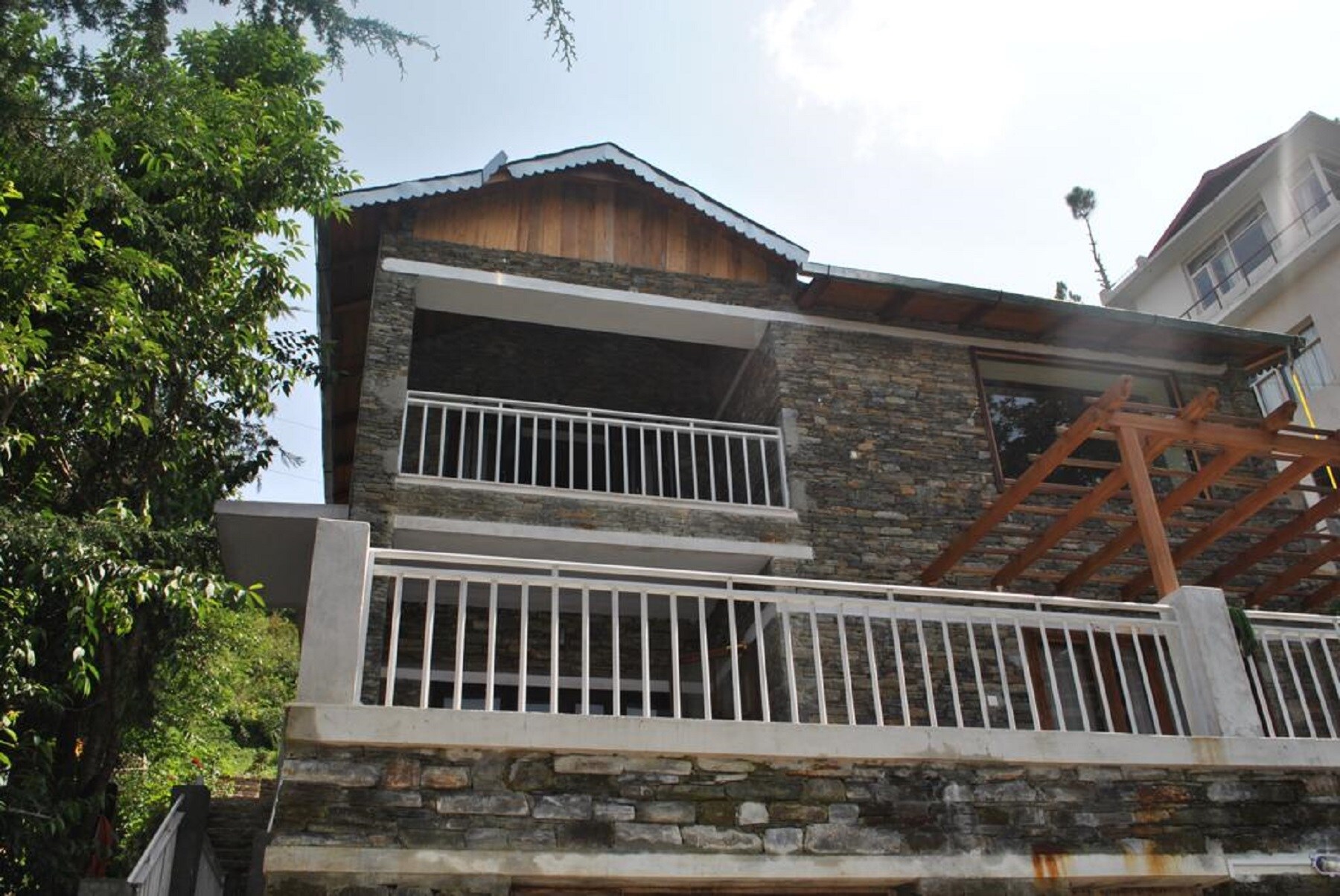 The Himalayan Lodge | Entire 3 BHK Cottage - Tap to explore photos