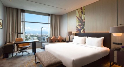 Sofitel Kuala Lumpur Damansara Room Type - LUXURY ROOM, 1 King Size Bed