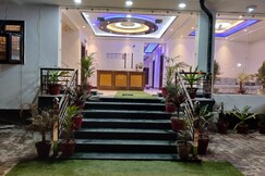 Hotel Ashok Palace 200m from Taj Mahal