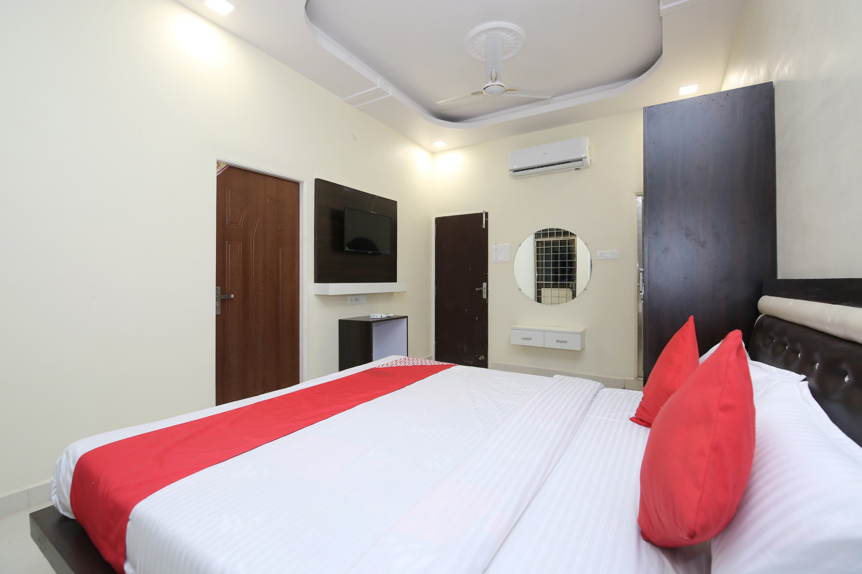 Hotel O Atithi Home Stay - Tap to explore photos