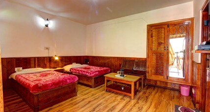 Dragon Inn Room Type - Deluxe Room