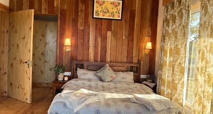 The Edge Retreat Luxury homestay Room Type - Luxury Room