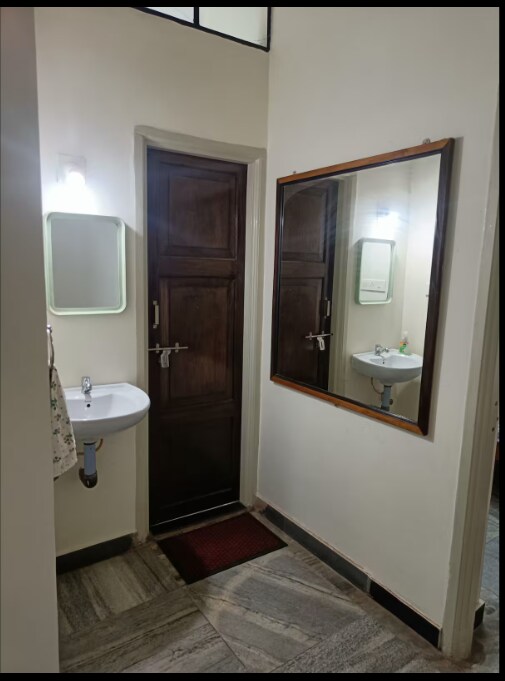 Sonal Homestay - Tap to explore photos