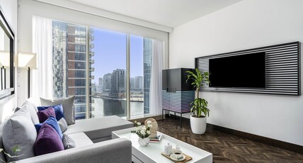 Pullman Dubai Downtown Room Type - Deluxe Suite