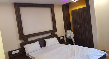 panchvati inn Room Type - STANDARD AC ROOM